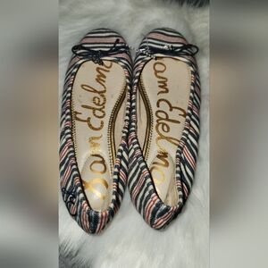 SAM EDELMAN FLATS !!
